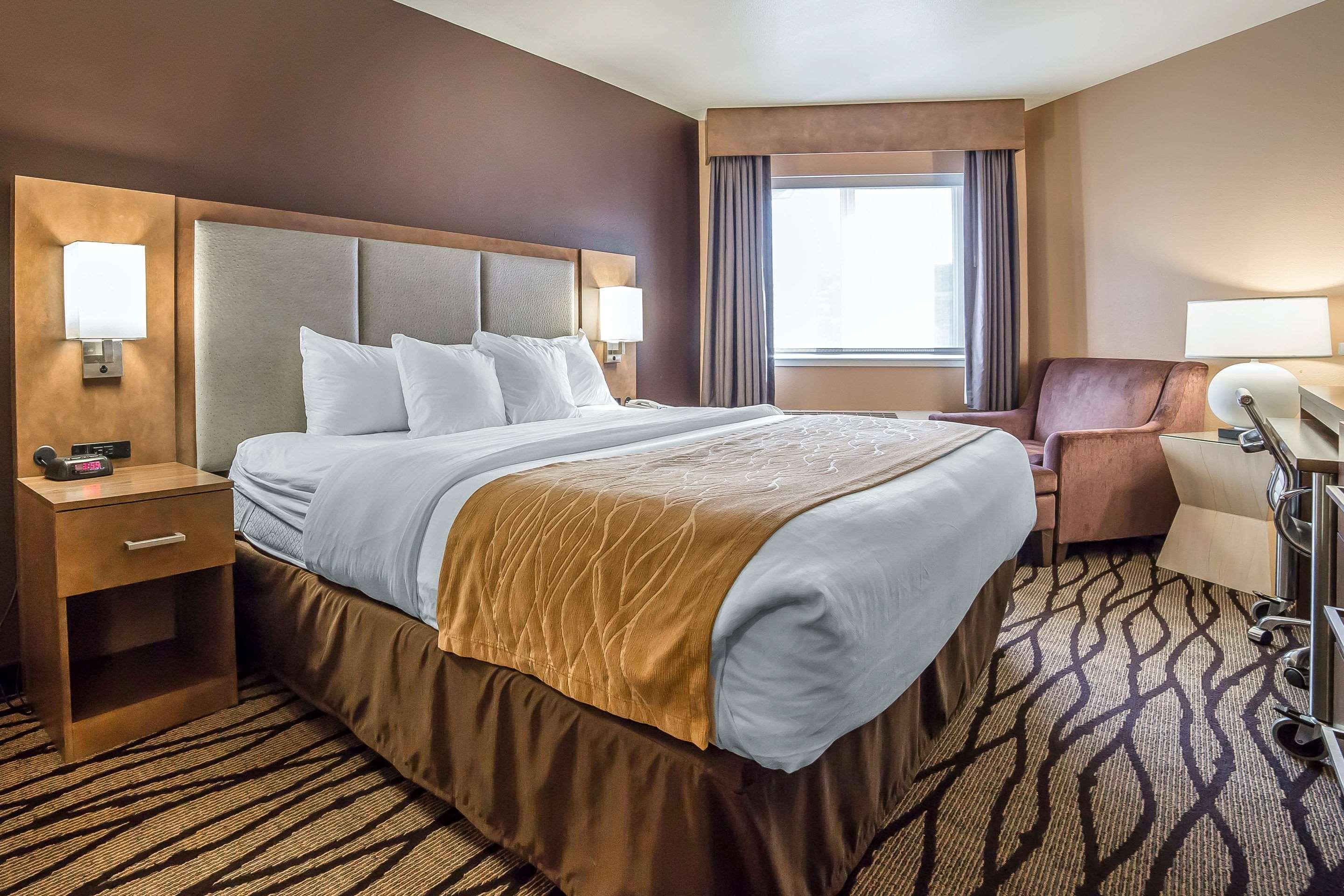 Comfort Inn & Suites Market - Airport Great Falls Bagian luar foto