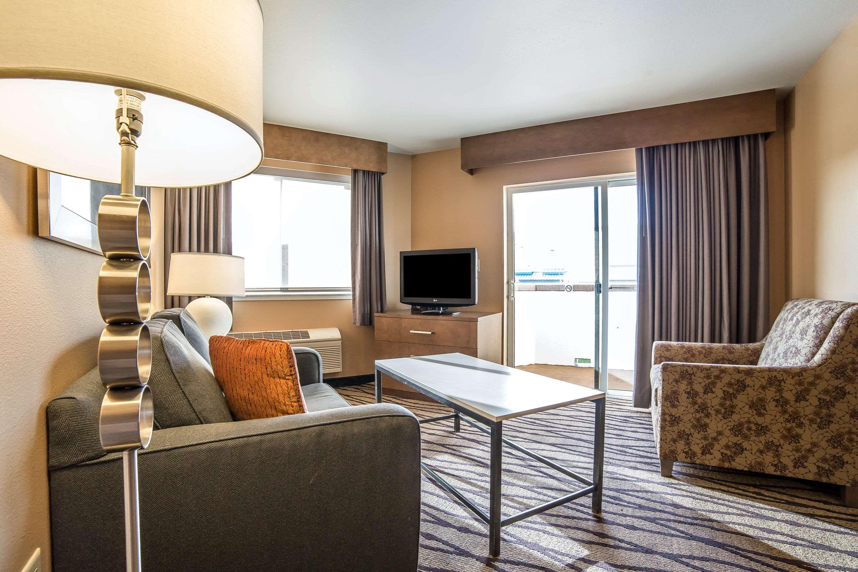 Comfort Inn & Suites Market - Airport Great Falls Bagian luar foto