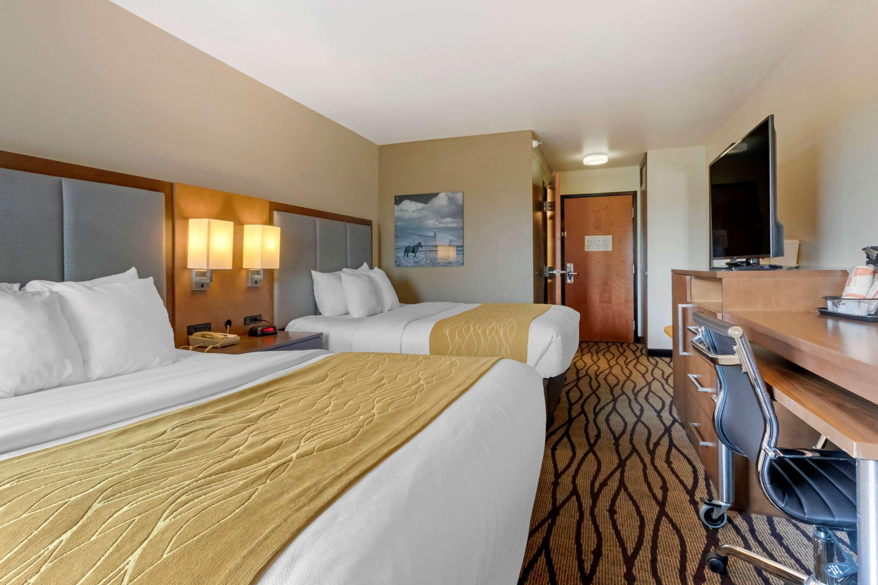 Comfort Inn & Suites Market - Airport Great Falls Bagian luar foto