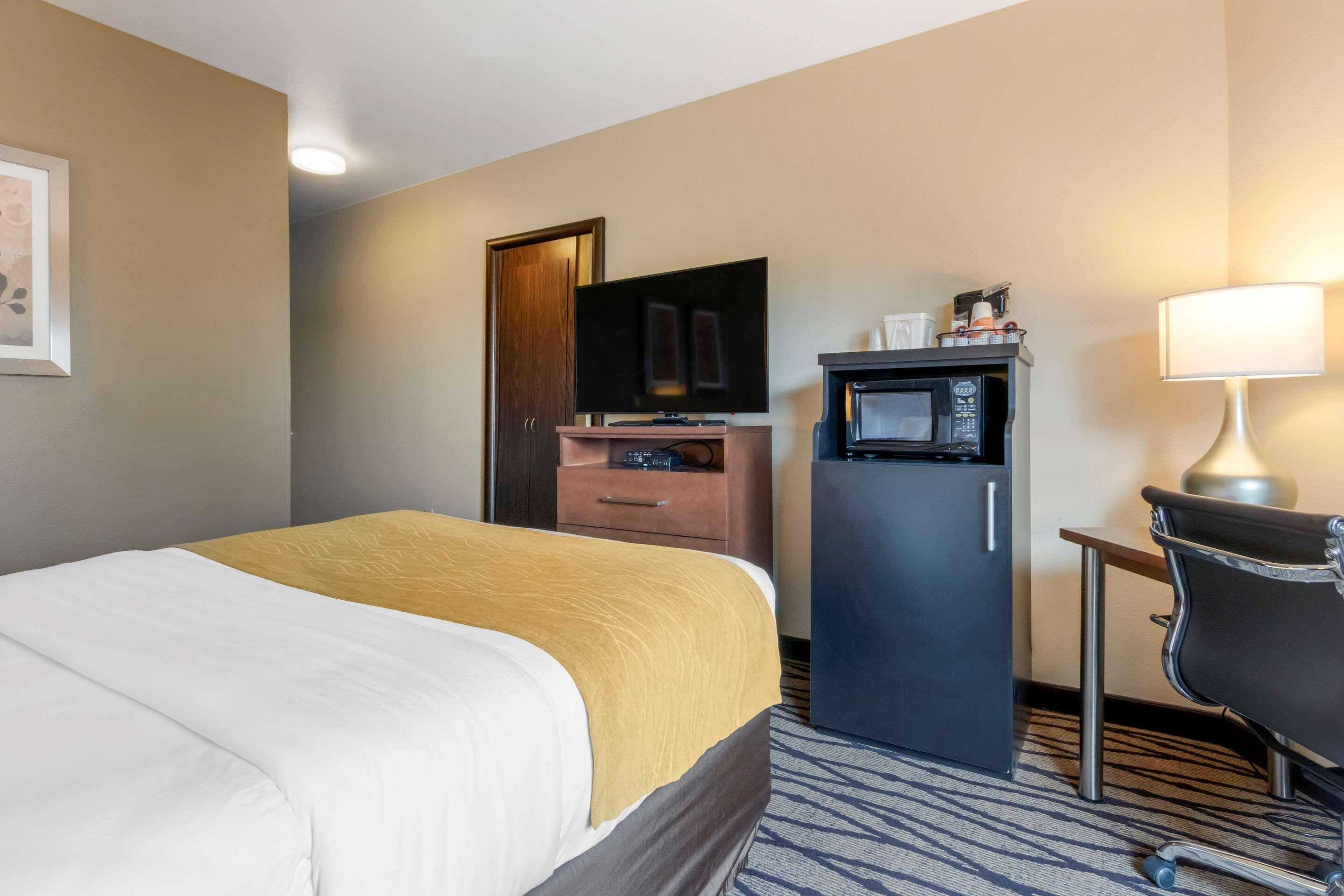 Comfort Inn & Suites Market - Airport Great Falls Bagian luar foto