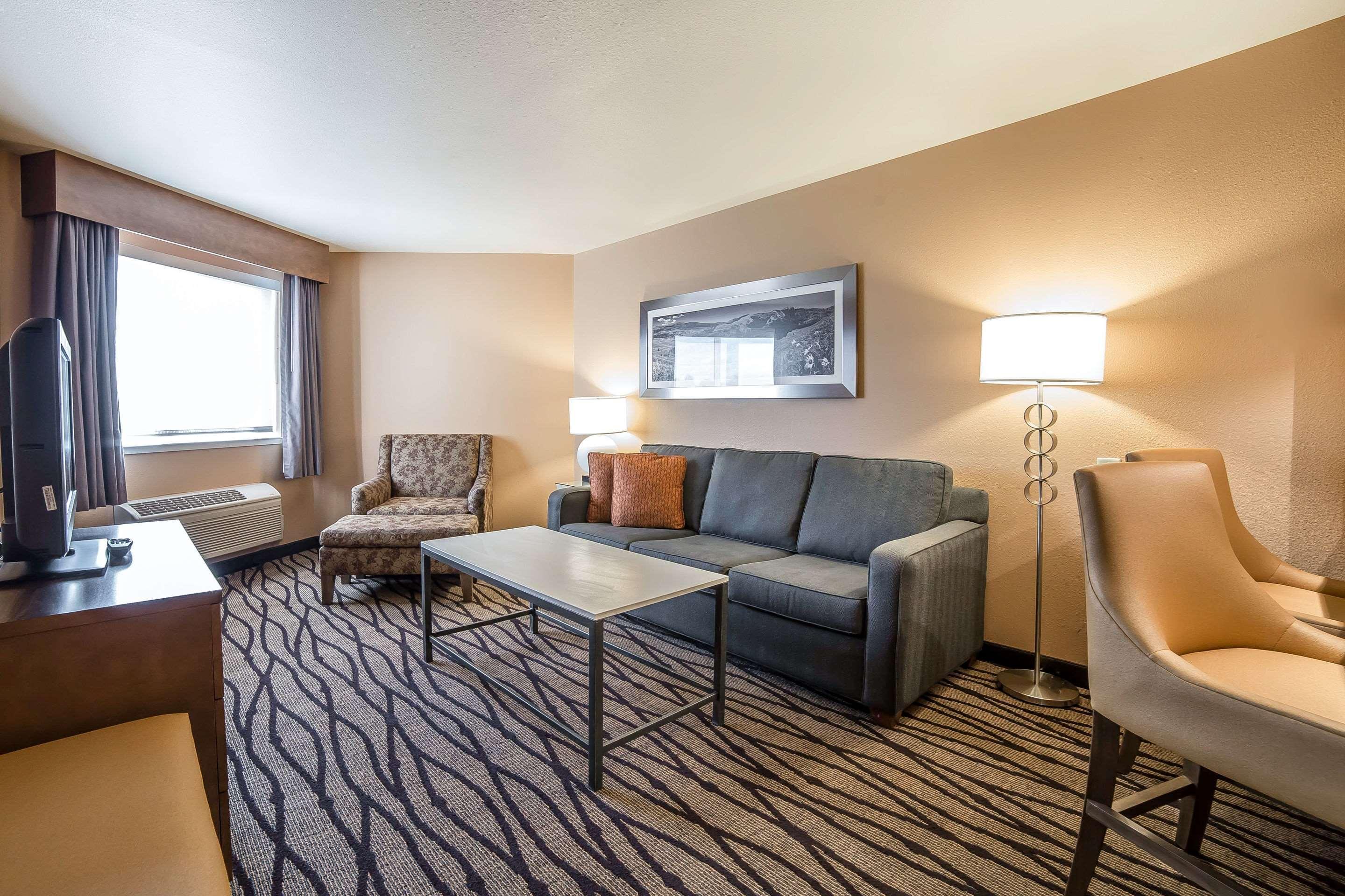 Comfort Inn & Suites Market - Airport Great Falls Bagian luar foto