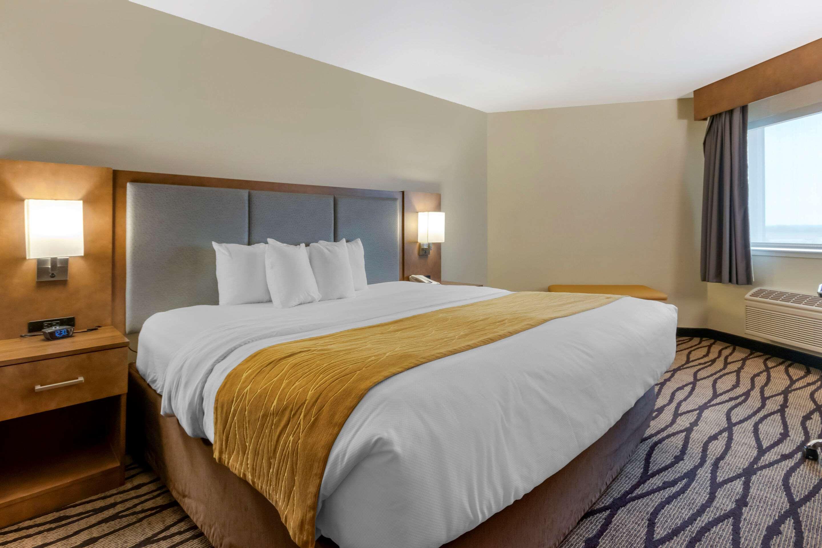 Comfort Inn & Suites Market - Airport Great Falls Bagian luar foto