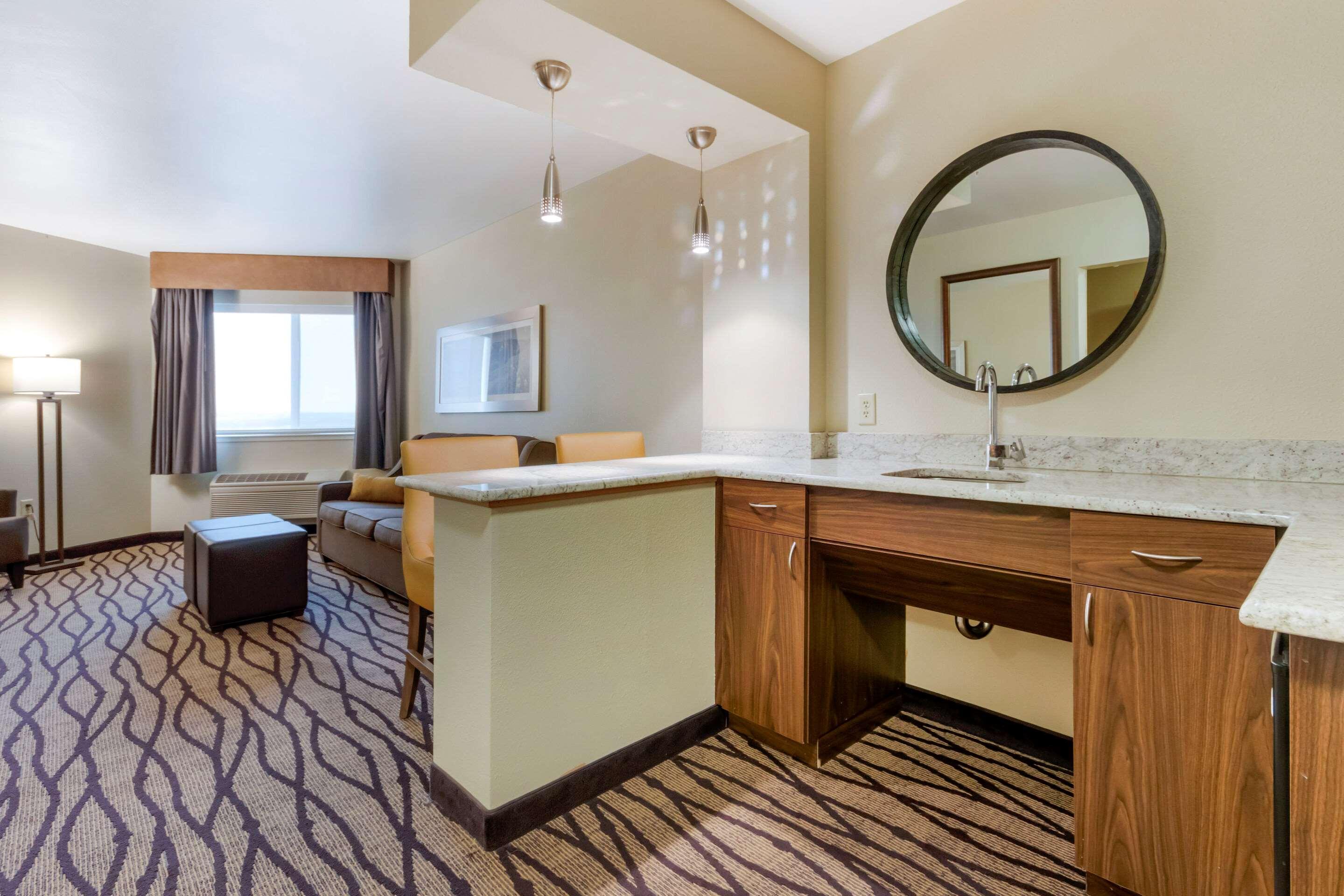 Comfort Inn & Suites Market - Airport Great Falls Bagian luar foto