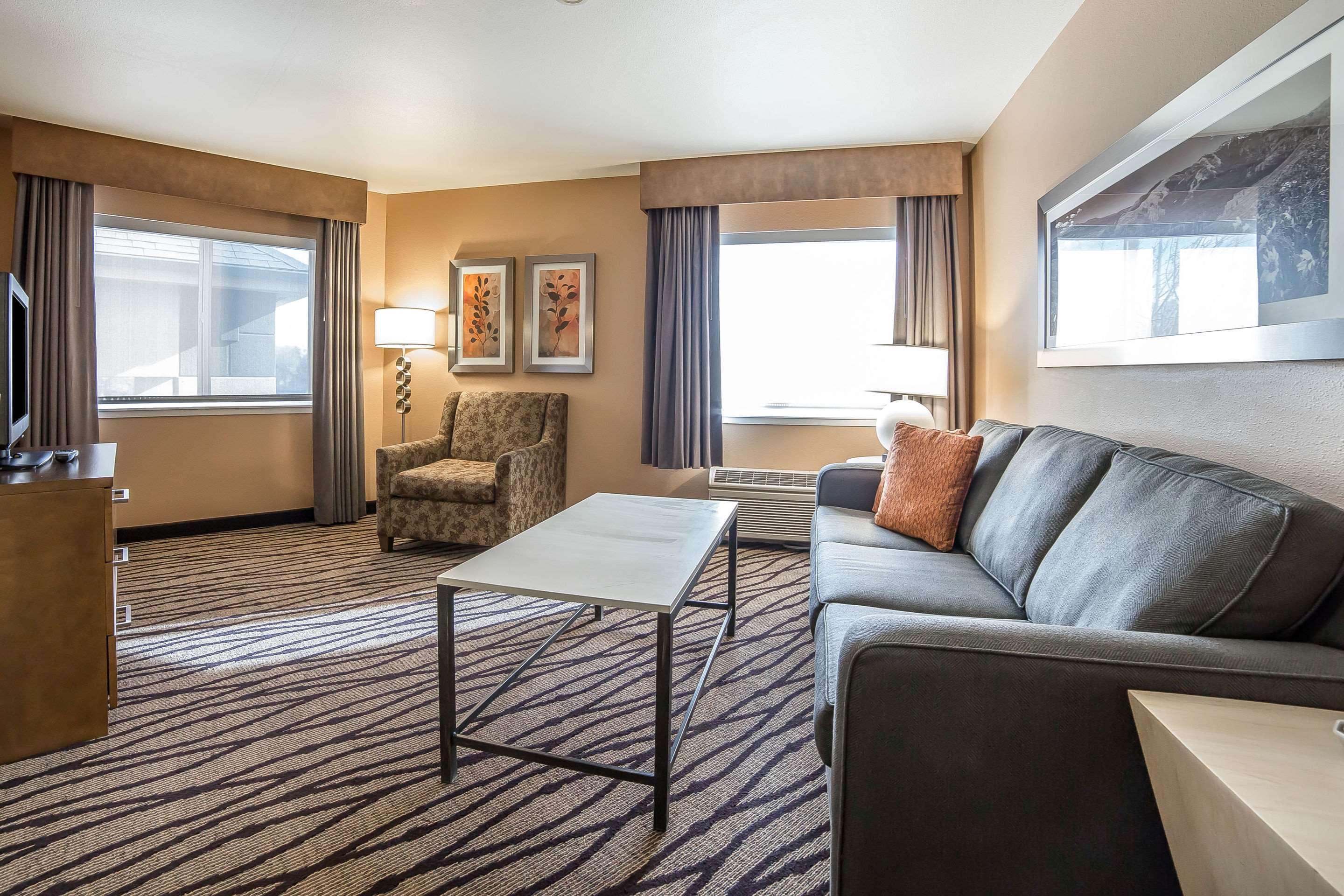 Comfort Inn & Suites Market - Airport Great Falls Bagian luar foto