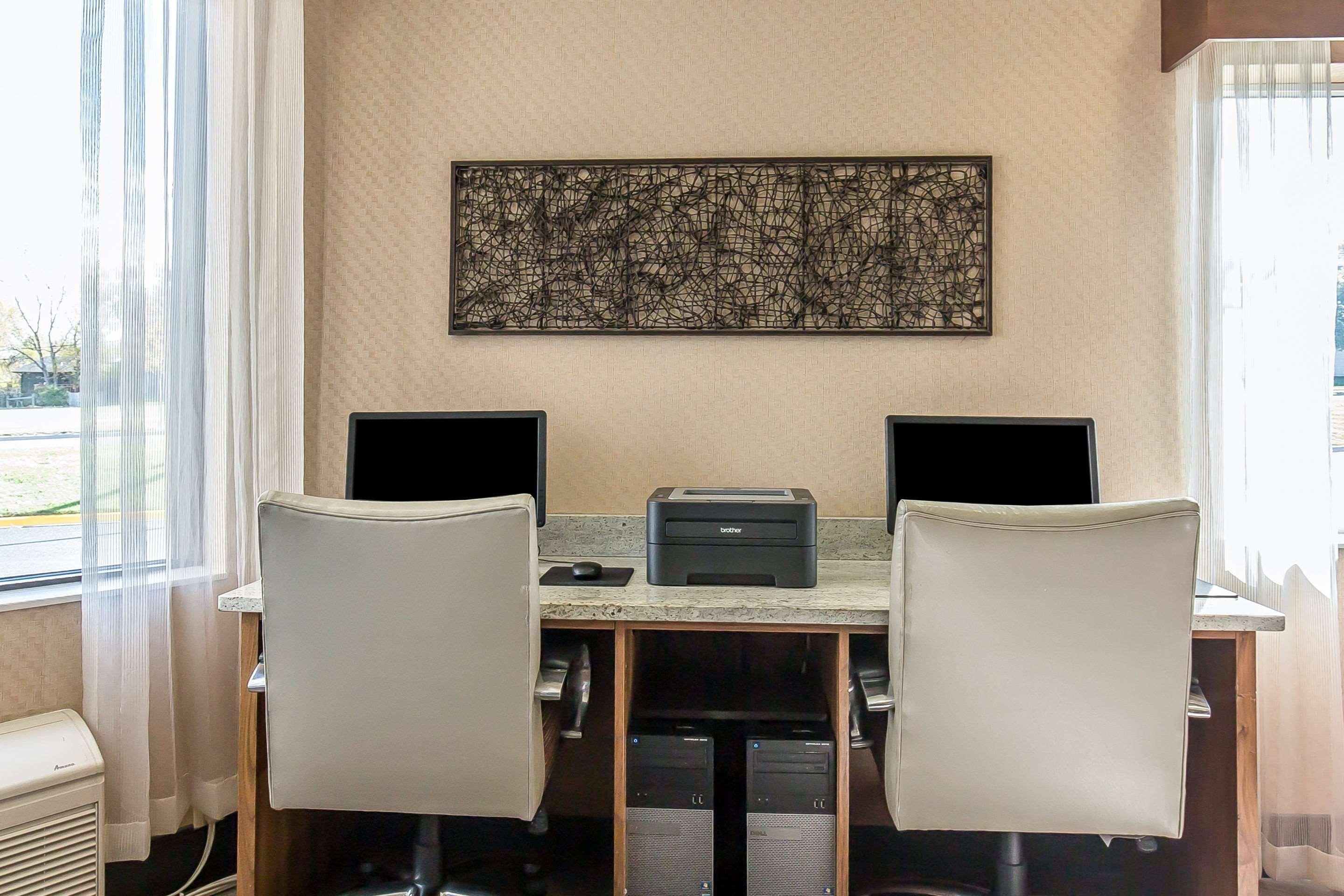 Comfort Inn & Suites Market - Airport Great Falls Bagian luar foto