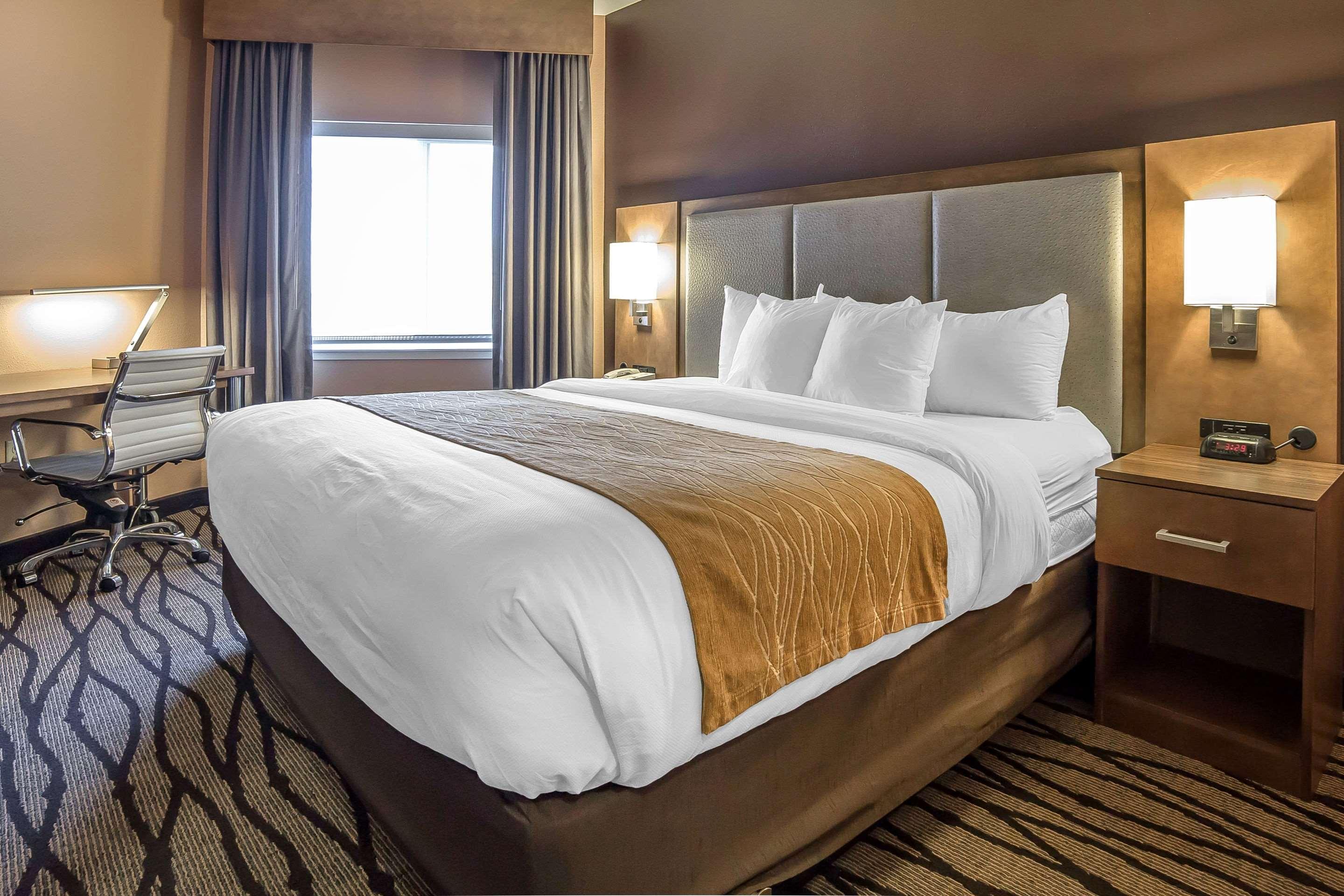 Comfort Inn & Suites Market - Airport Great Falls Bagian luar foto