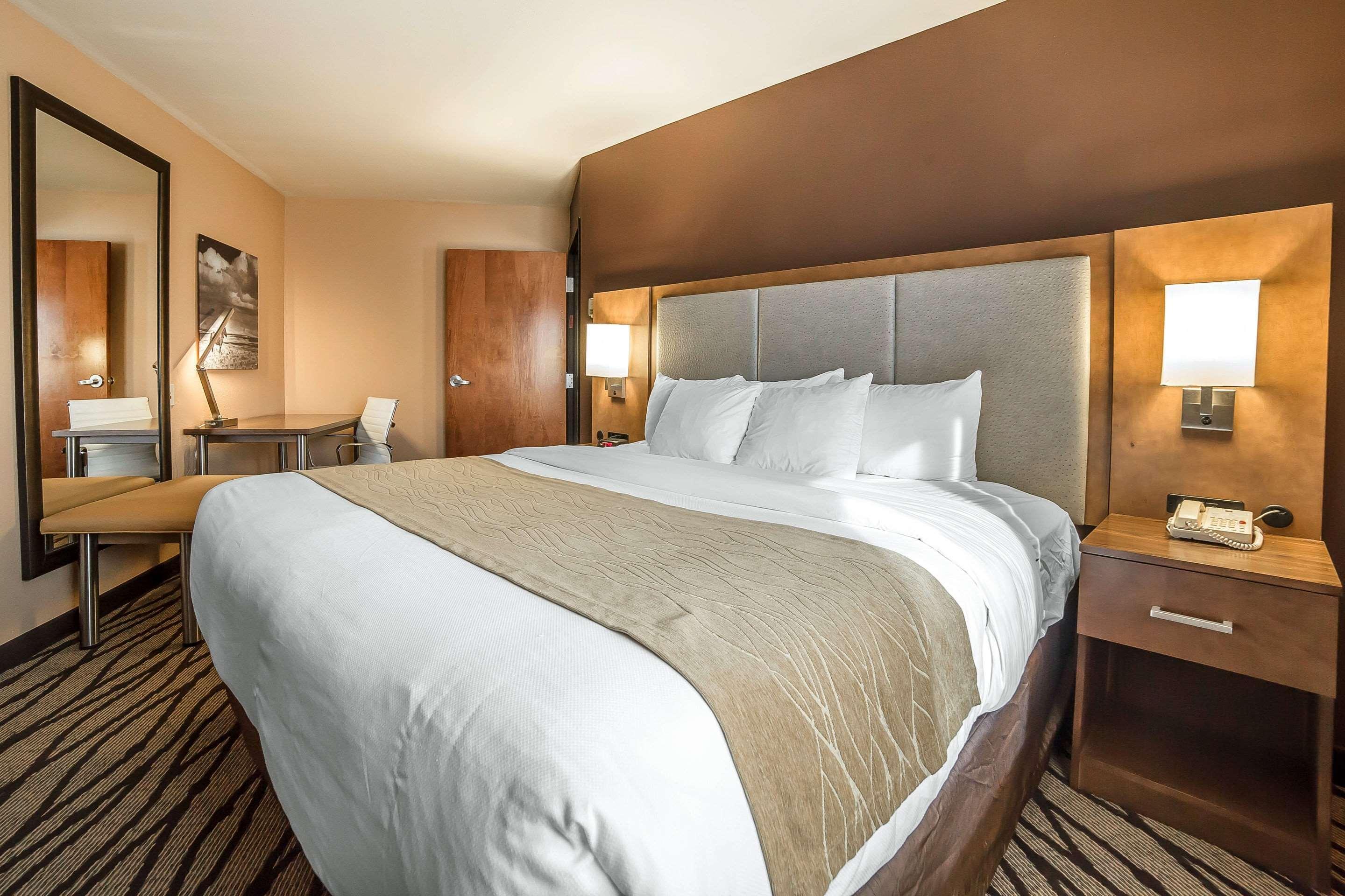 Comfort Inn & Suites Market - Airport Great Falls Bagian luar foto