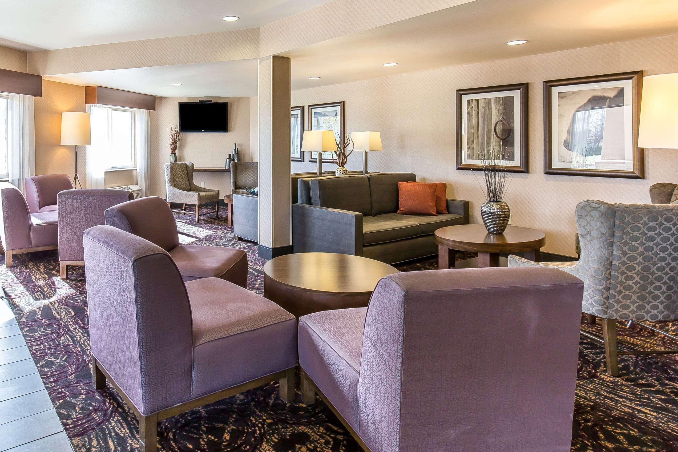 Comfort Inn & Suites Market - Airport Great Falls Bagian luar foto